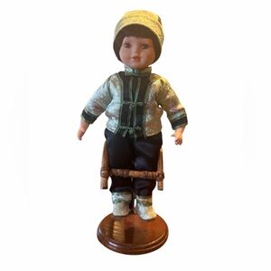 Jade and Ming Porcelain Asian dolls